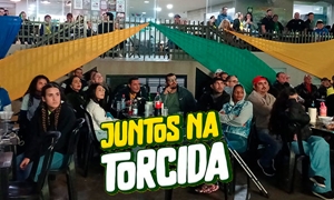 Torcida no Assary no Jogo do Brasil